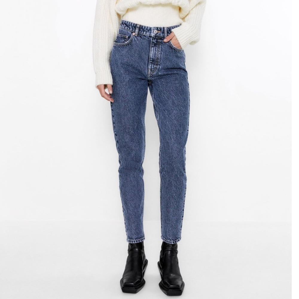 Zara Denim Jeans Mom Jeans high Rise high Waist Size 4 EUC Sold Out